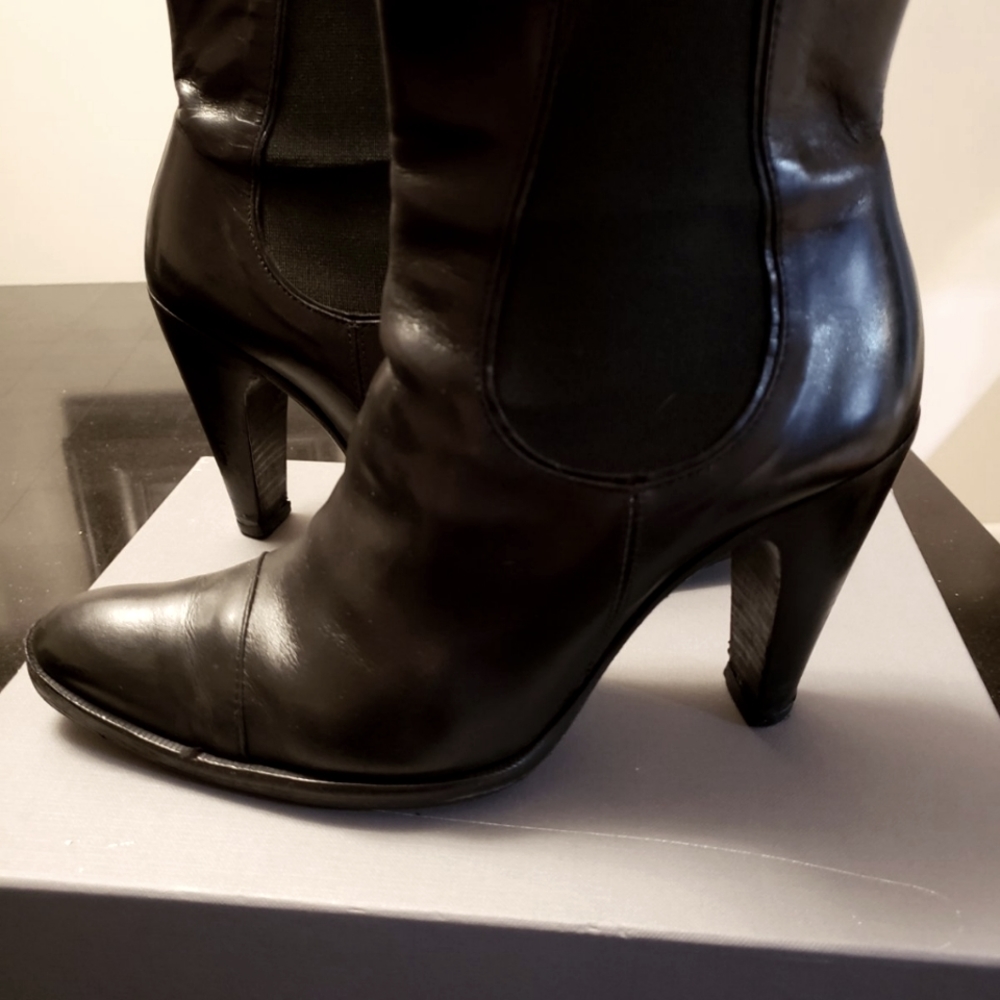 Vero Cuoio Boots (Women)